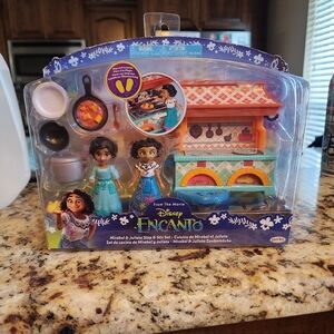 Disney Encanto set